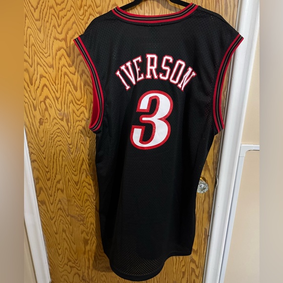 NBA Philadelphia 76ers 2006 Alternate Swingman Jersey - Iverson - Picture 2 of 5